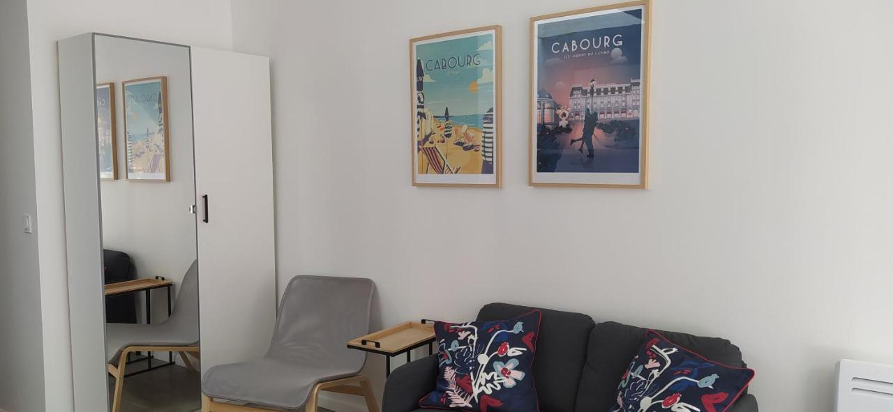 Charmant Et Lumineux Logement, Au Coeur De Cabourg Eksteriør bilde